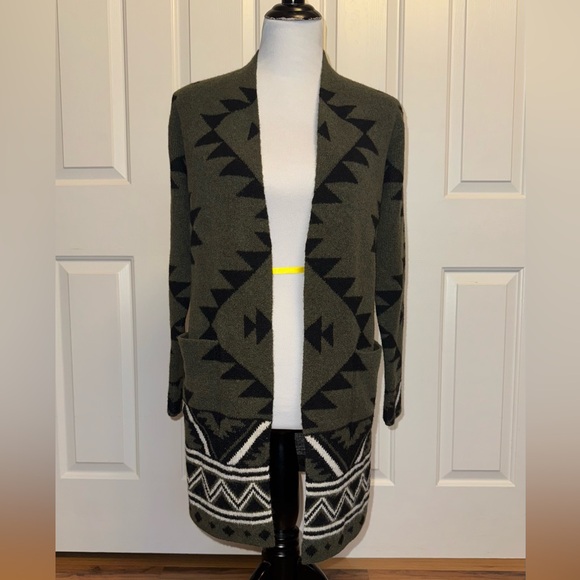 Frye Women’s Open Front Long Cardigan Sweater XS Olive Green Black Aztec Tribal - Picture 1 of 8